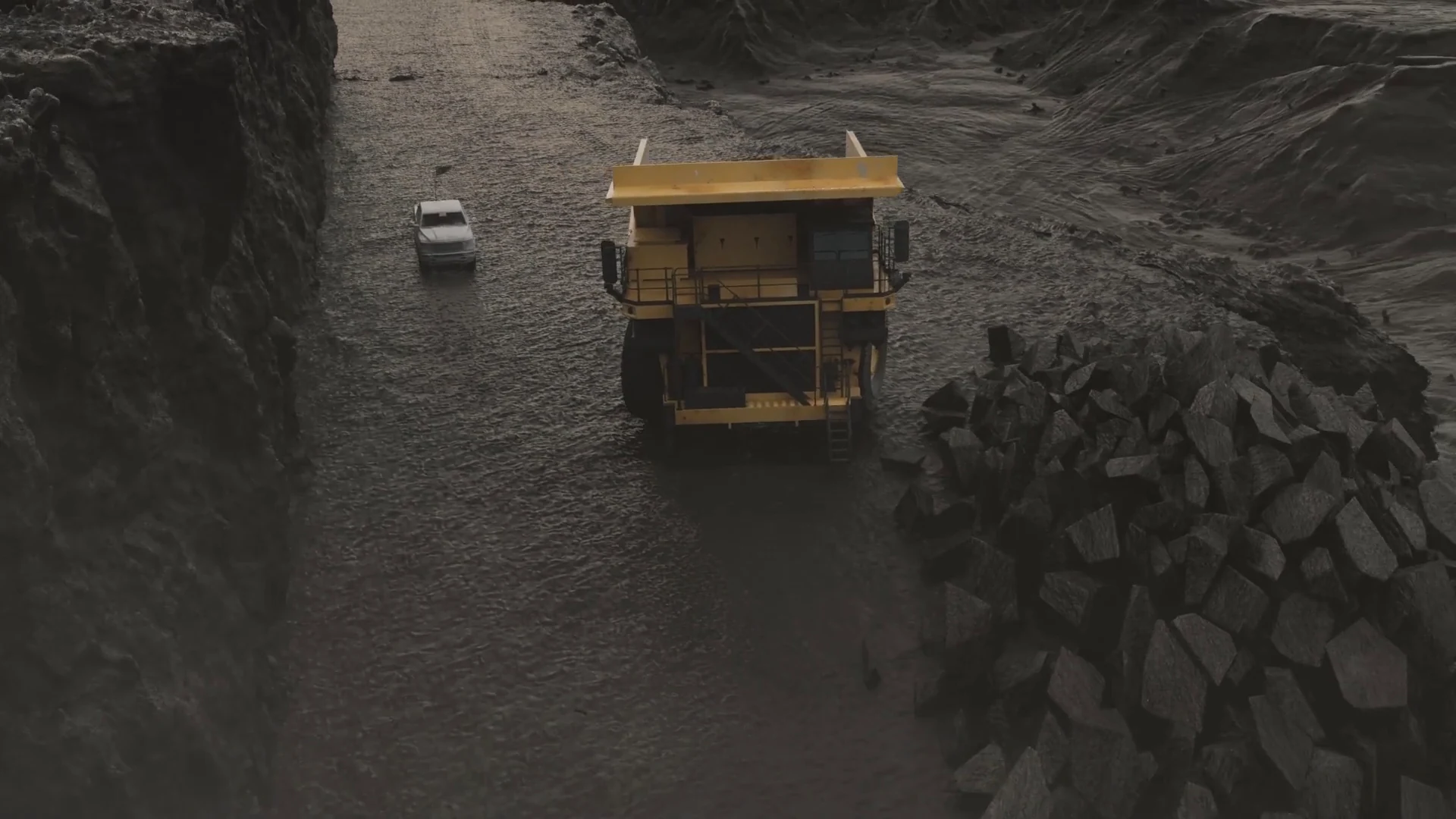 Mining / People and vehicles in blind spots